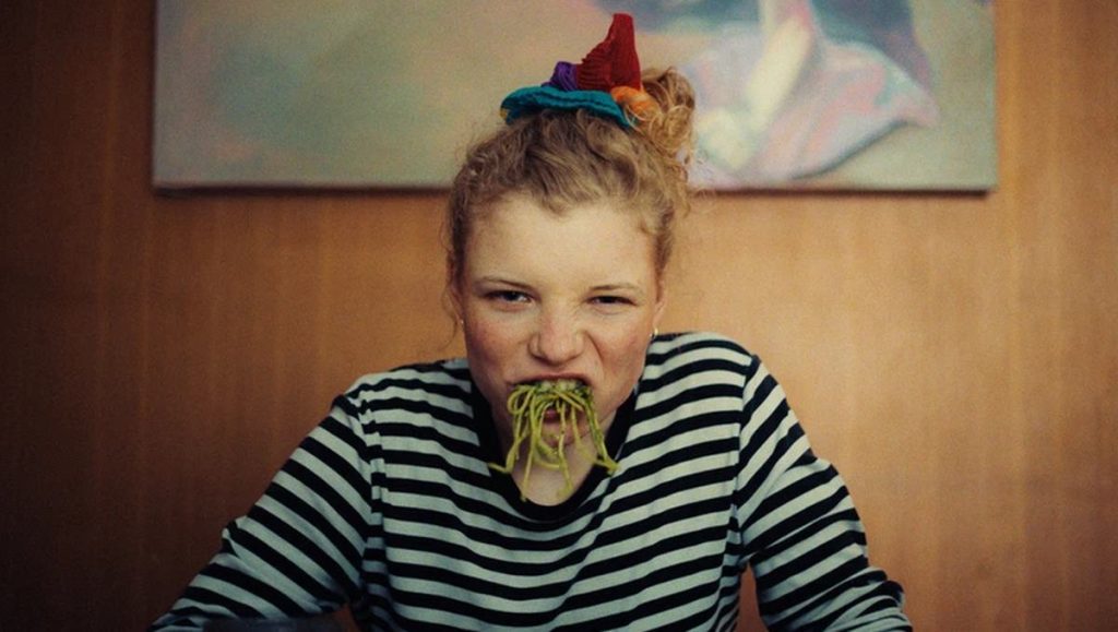 LEOKINO>replay: How to be Normal and the Oddness of the Other World
